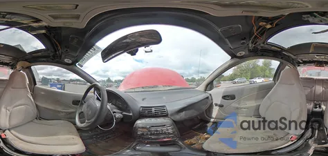 1999 Saturn Sc1 z USA, uszkodzony, nr VIN 1G8ZP1287XZ243932